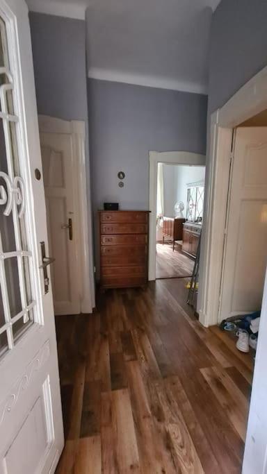 Your Royal 2 Bedroom City Center Stay Белград Экстерьер фото
